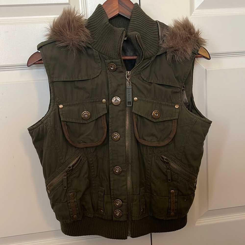 Jacket vest with faux fur hood (fur is detachable)